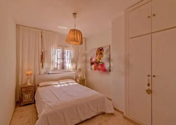 Chalet Santa Susana
